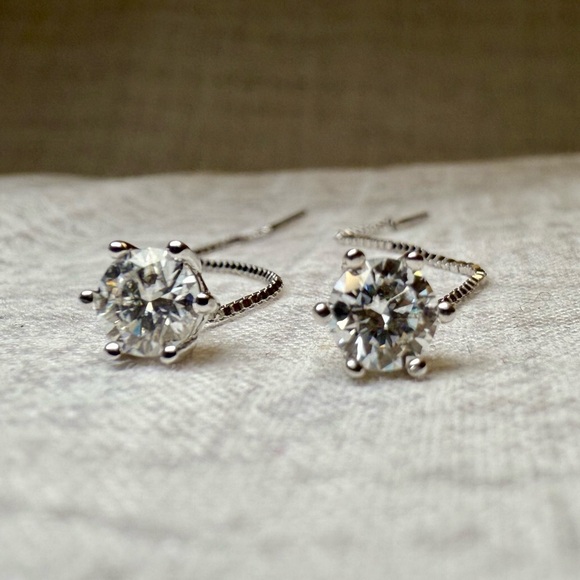 Jewelry - New White Gold-Plated S925 0.5ct Moissanite Threader Earrings 💎